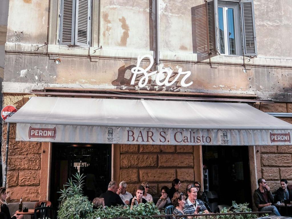 Ancient Trastevere Vespa Loft Rome Exterior photo